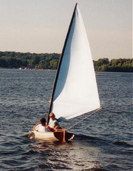 Ted Seaver's Classic 10 under sail